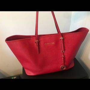 Michael Kors tote - great condition